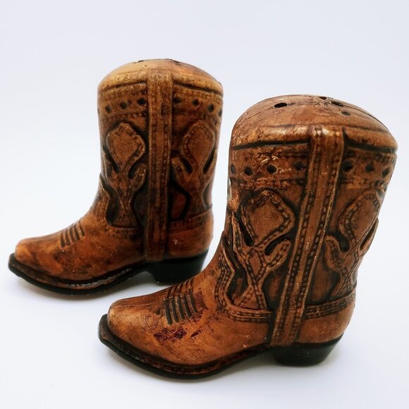 Salt & Pepper Shakers Set Ceramic Anthropomorphic Brown Cowboy Boots Vintage Set - Picture 2 of 16